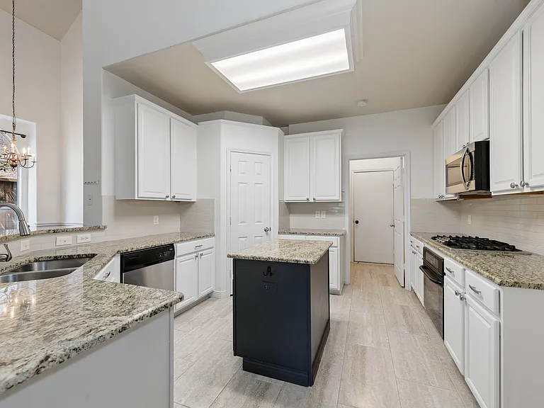 12763 Cardinal Creek Dr — Photo 19