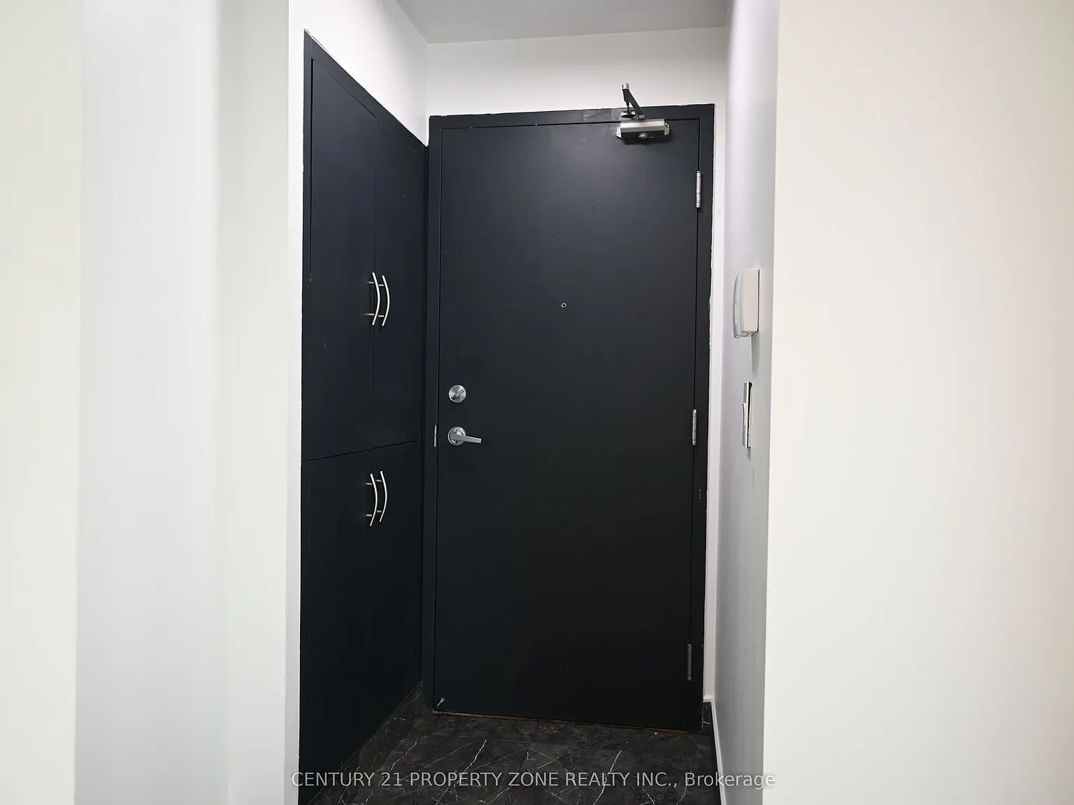 3 bed, $2,900 — Photo 3