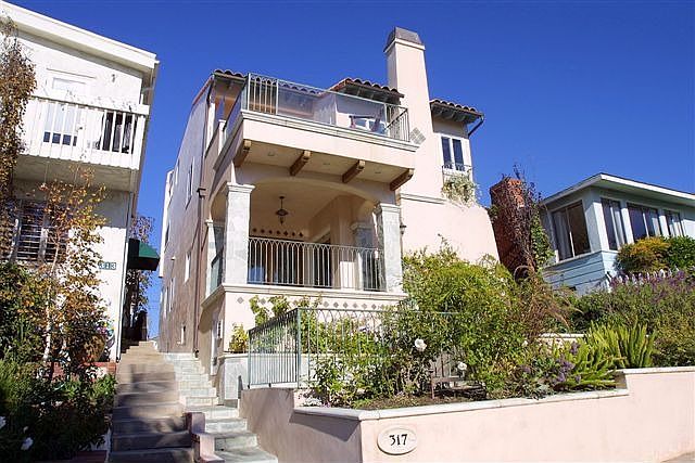 317 17th from Walk Street