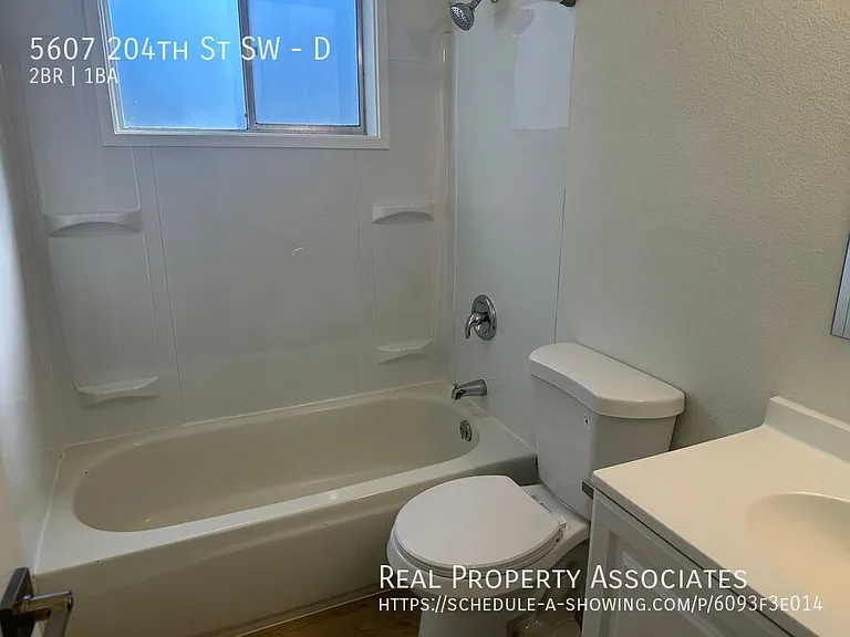 5607 204th St SW #D — Photo 9