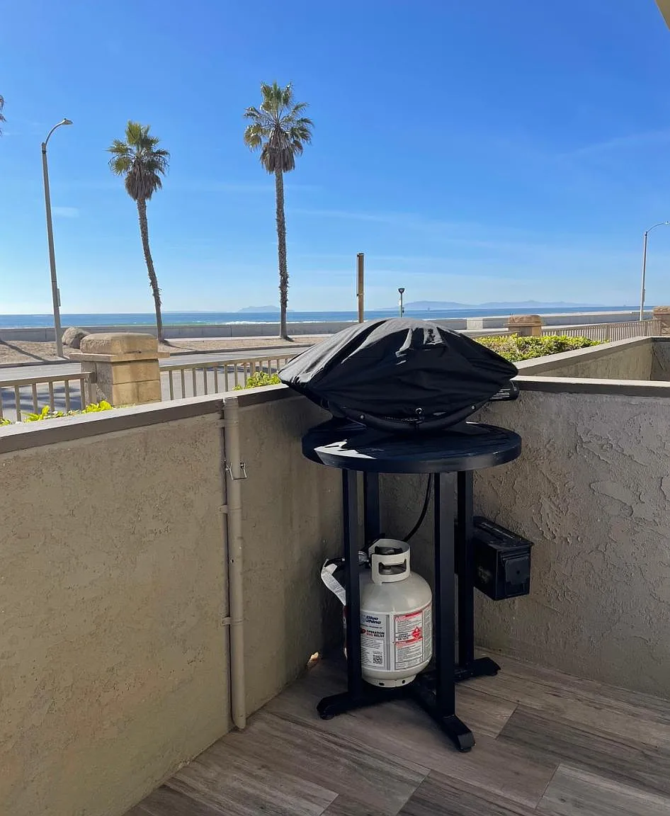 E Surfside Dr, Port Hueneme — Photo 2