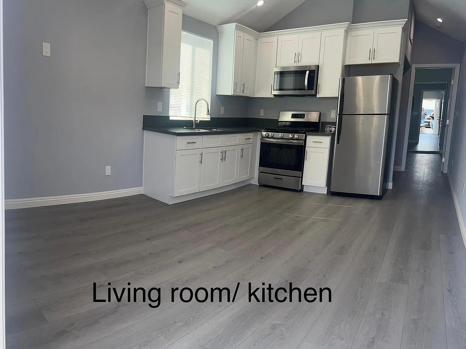 243 N 3rd St — Photo 2