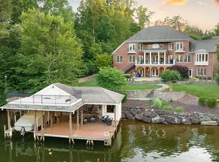 324 Shagbark Ct, Mount Gilead, NC 27306