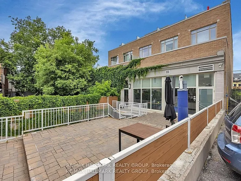 202 Saint Patrick St #12 — Photo 4