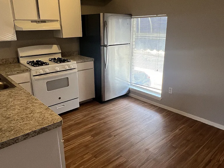 4412 Avenue A #105 — Photo 13