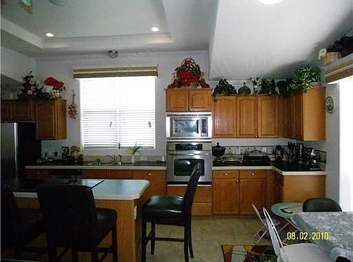 5th image of 4054 W Loyola Dr
