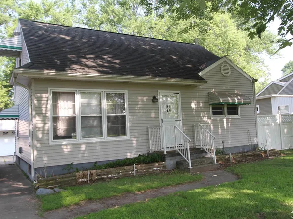 15439 Keegan Rd, Monroe, MI 48161