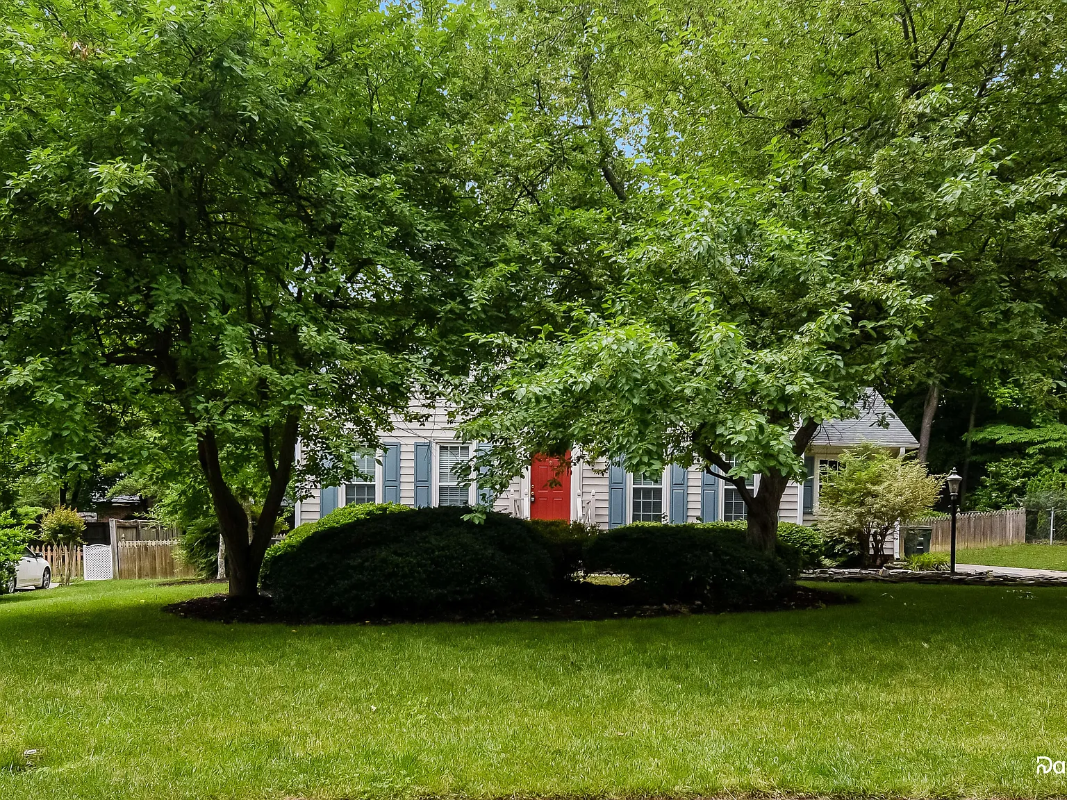3 bed, 2.5 bath, 1992 sqft, $2,015 — Photo 1