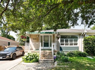 220 Neal Dr, Richmond Hill, ON L4C 3L1
