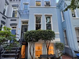 215 5th St SE, Washington, DC
