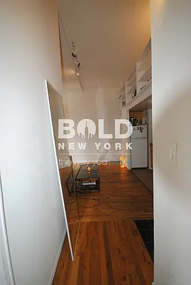 Rented by Bold New York | media 13