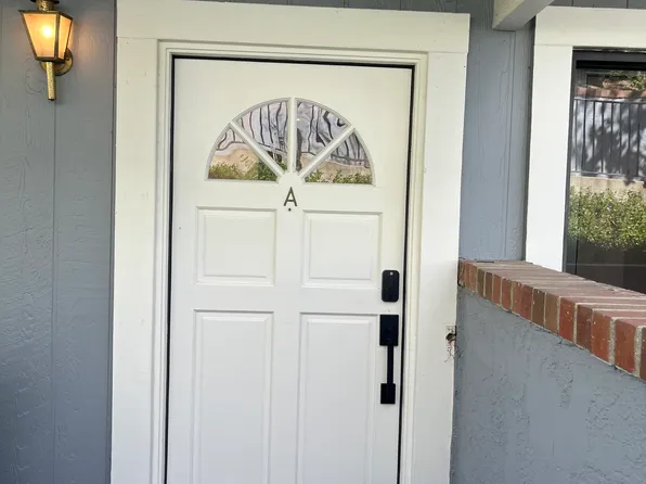 29105 Thousand Oaks Blvd Unit A, Agoura Hills, CA 91301