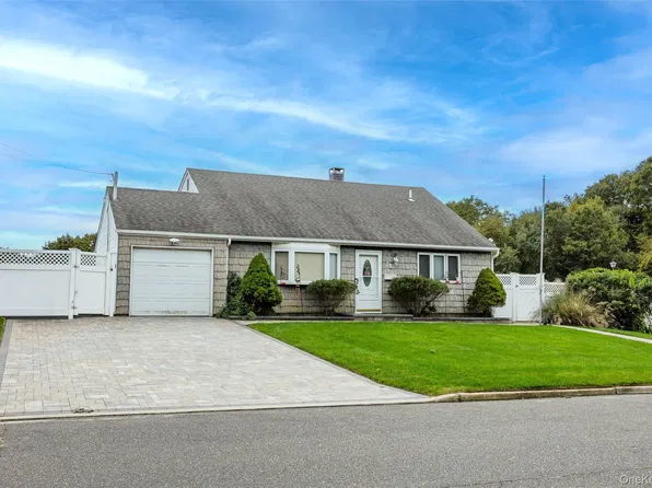 78 Circle Drive N, Patchogue, NY 11772