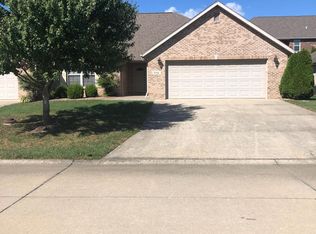 886 Crowne Pointe Cir, Jackson, MO 63755