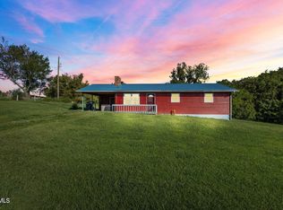 419 Spurgeon Ln, Blountville, TN 37617