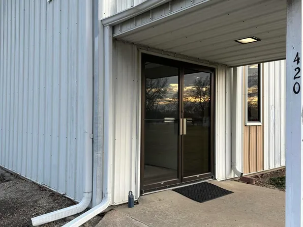 420 Central Ave, Slater, MO 65349