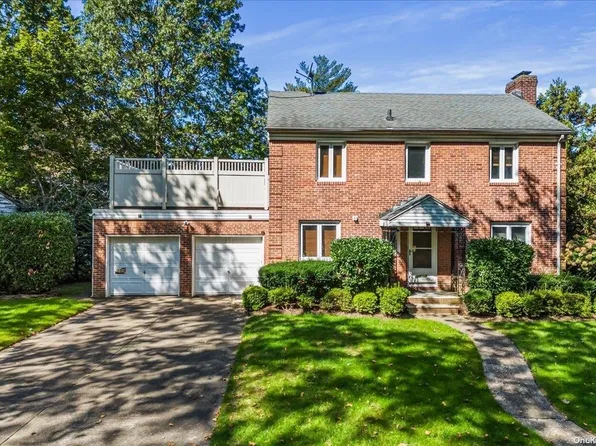 189-15 Radnor Road, Hollis, NY 11423