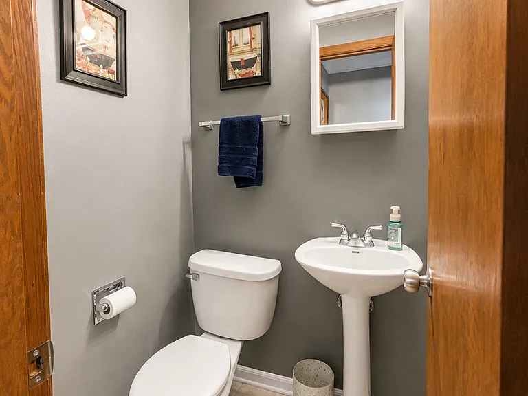 476 Raupp Blvd — Photo 13