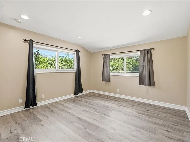2 Santa Bella Rd — Photo 27