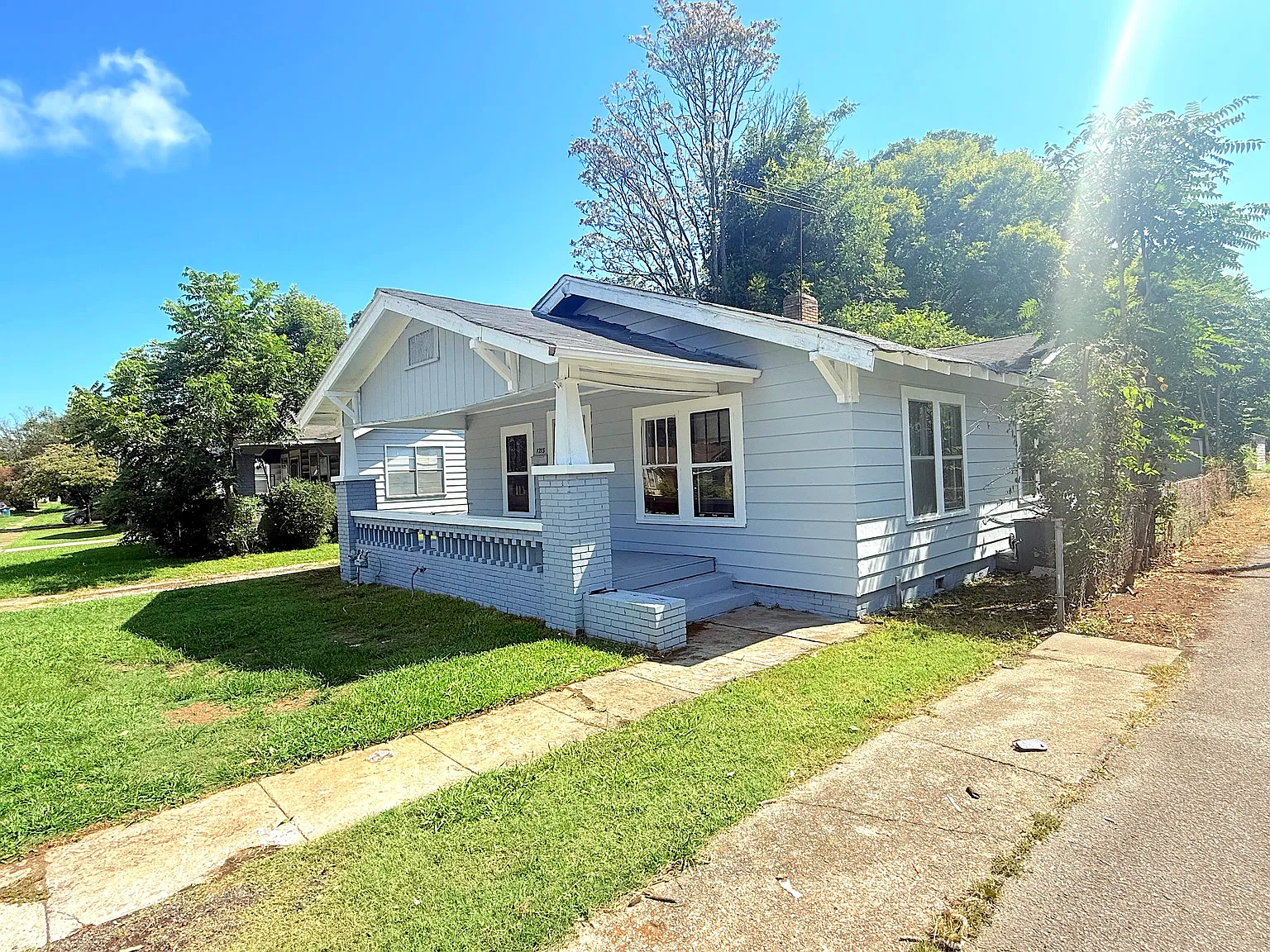 3 bed, 1280 sqft, $1,099 — Photo 1