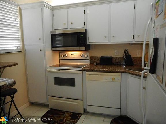 4th image of 7450 NW 17th St APT 110