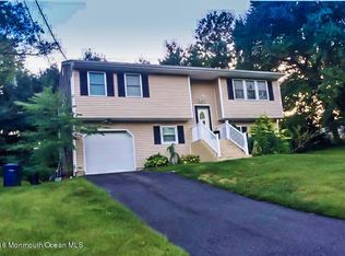 3 Shorebrook Cir, Neptune, NJ 07753