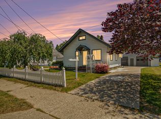 4904 Walton Ave SW, Wyoming, MI 49548