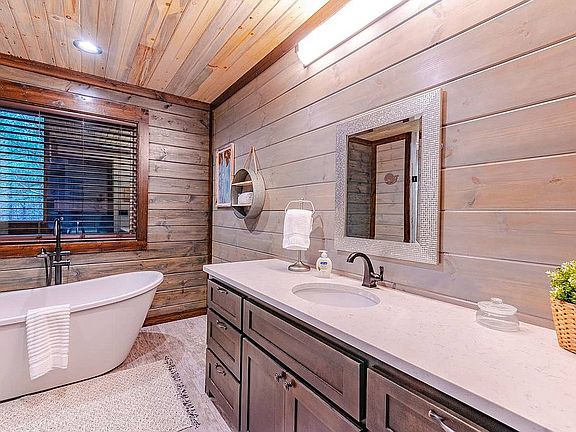 5th image of 37 Ginseng Cir