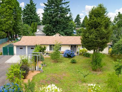 13949 SE Center St, Portland, OR, 97236
