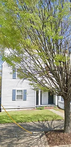10404 Warwick Blvd #3 Photo 1