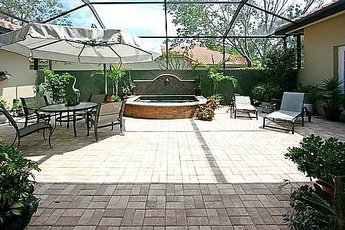 Courtyard with Spa