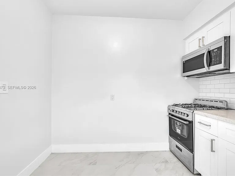 1839 Funston St #6 — Photo 11