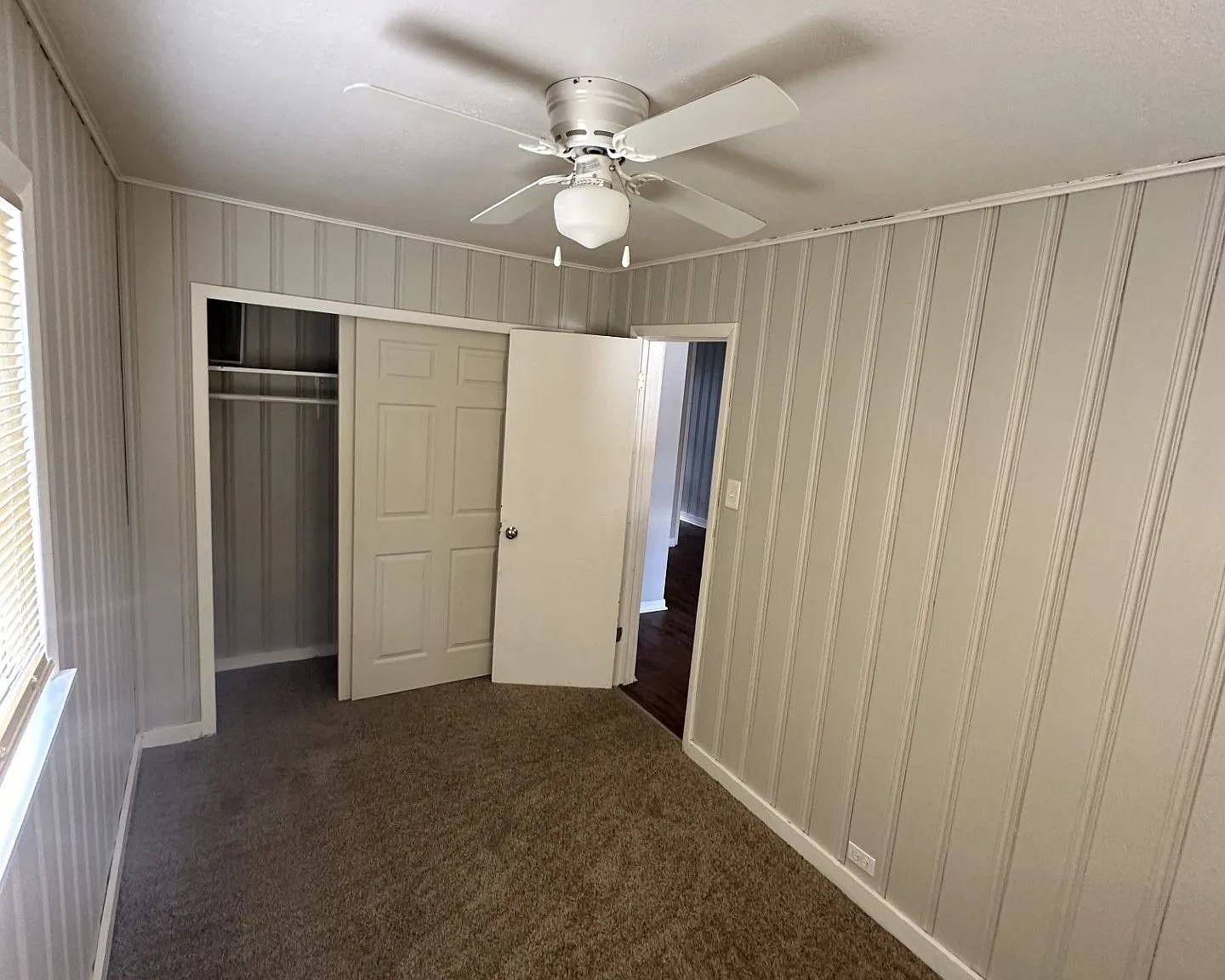 415 E Letchworth Ave — Photo 4