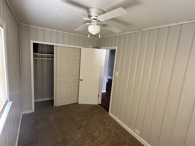 415 E Letchworth St — Photo 4