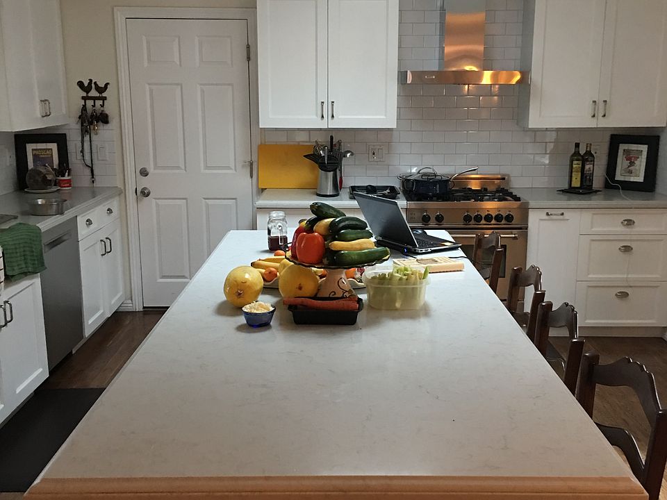 2nd image of 836 Calle De Arboles