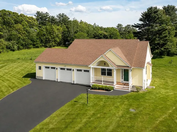 14 Cattail Circle, Somersworth, NH 03878