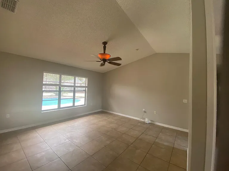 Lake Hill Cir — Photo 7