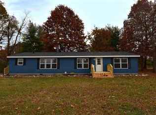 8938 S Ash St, Monterey, IN 46960