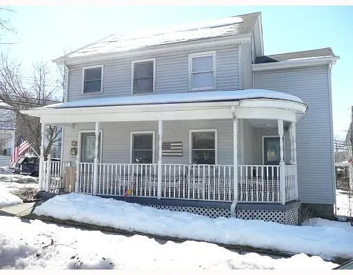 43 Scofield St photo 1