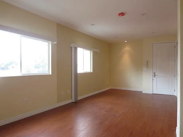 14826 Vanowen St #102 — Photo 15