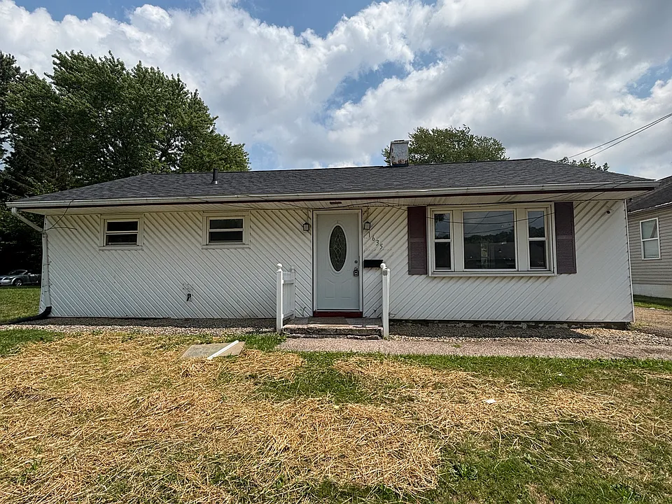 1635 Claudia Ave