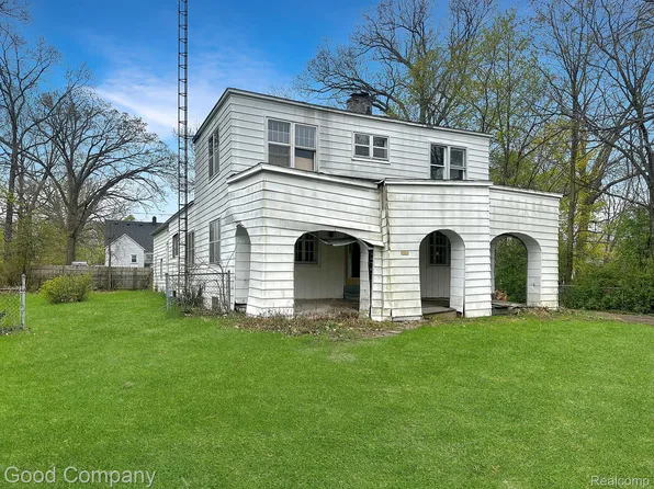 454 E Atherton Rd, Flint, MI 48507