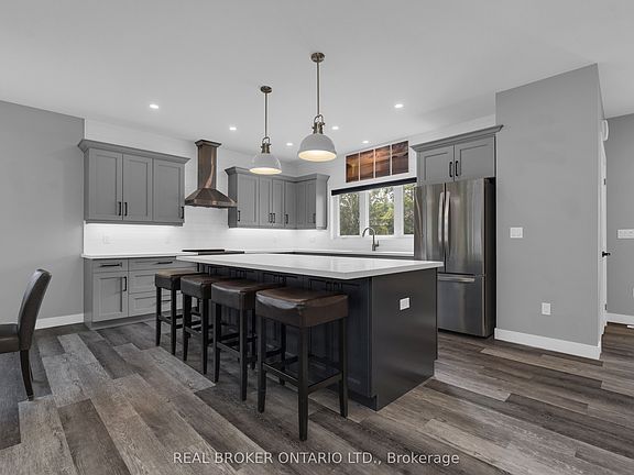 4th image of 46 Brick Pond Rd