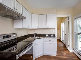 19 Oak St #3, Brunswick, ME 04011