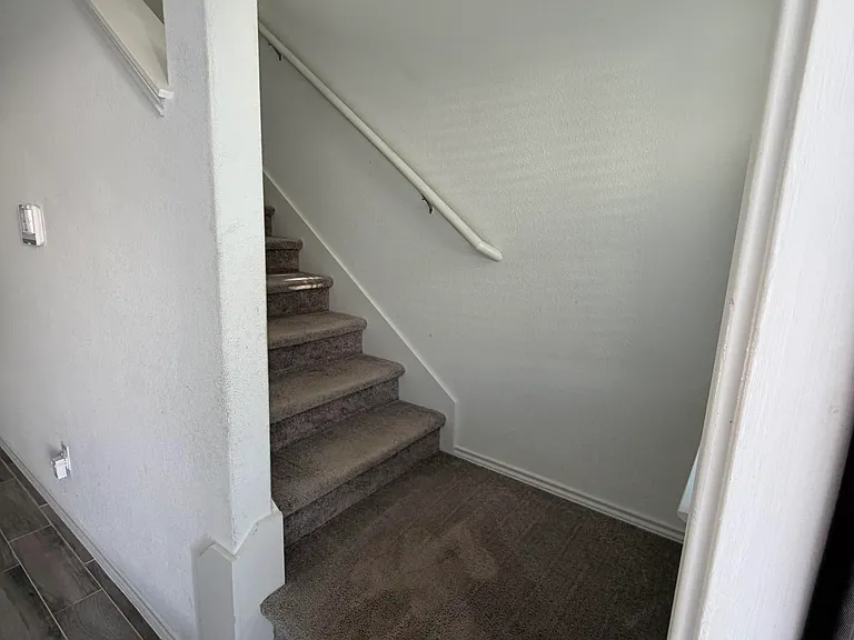 133 Bennington Dr — Photo 14