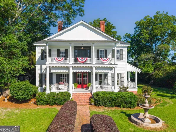 8075 Lakeview Rd, Statesboro, GA 30461