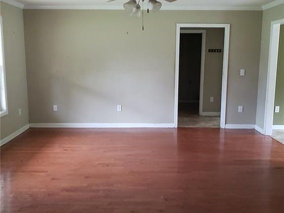 3rd image of 13851 Roanoke Dr #1