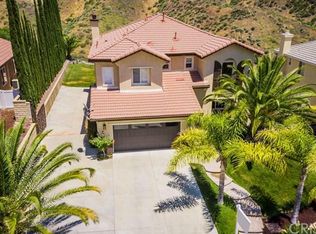 28640 High Ridge Dr, Saugus, CA 91390