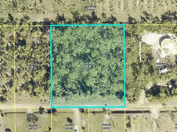 6340 Hodges Dr, Bokeelia, FL 33922