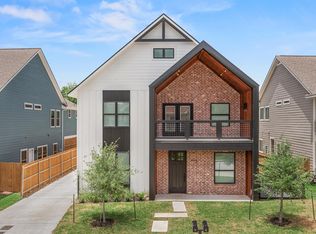 305 Live Oak St, College Station, TX 77840